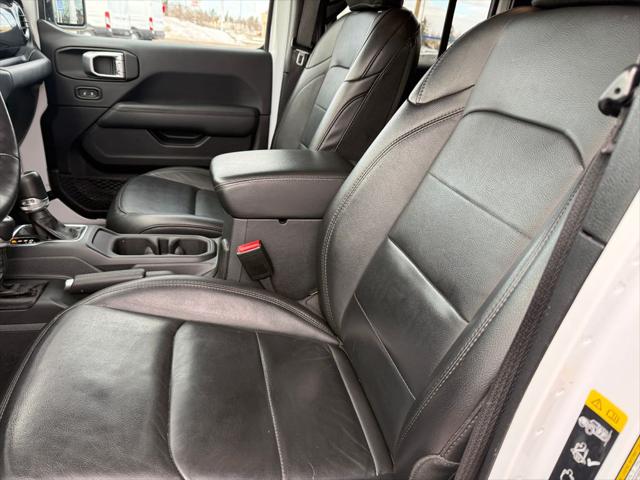 2023 Jeep Wrangler 4-Door Sahara Altitude 4x4
