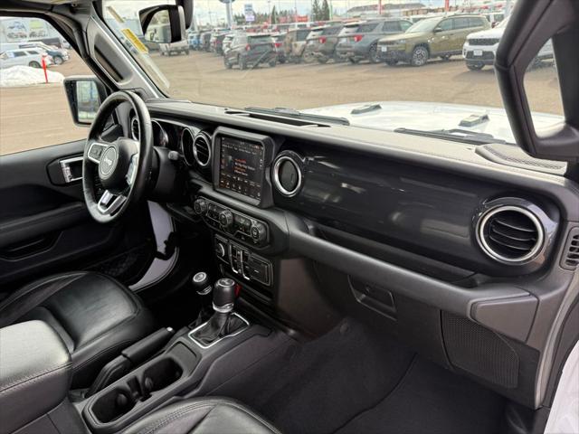 2023 Jeep Wrangler 4-Door Sahara Altitude 4x4