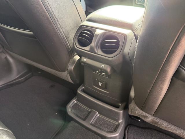 2023 Jeep Wrangler 4-Door Sahara Altitude 4x4