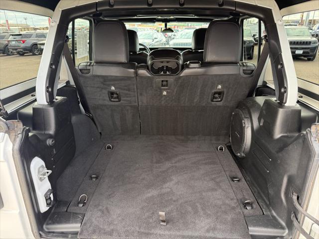 2023 Jeep Wrangler 4-Door Sahara Altitude 4x4