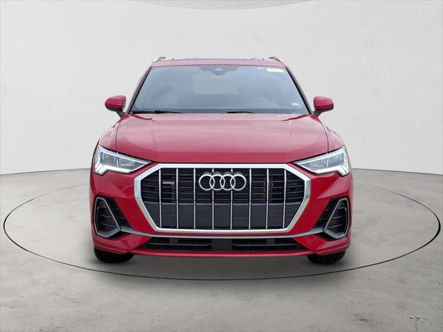 2025 Audi Q3 Premium 45 TFSI S line quattro Tiptronic