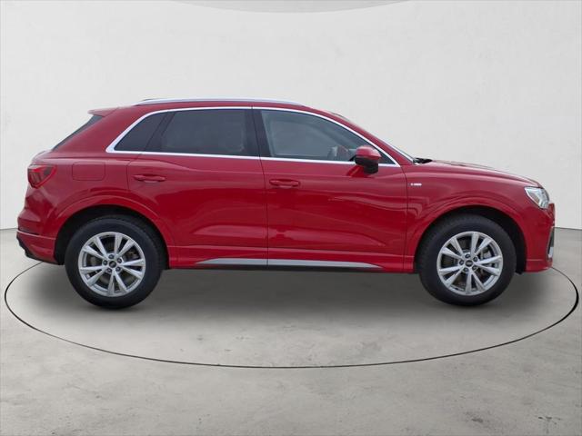 2025 Audi Q3 Premium 45 TFSI S line quattro Tiptronic