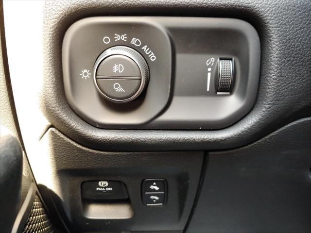 2023 Ram 1500 Big Horn Crew Cab 4x4 57 Box