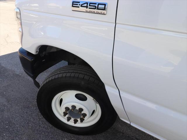 2024 Ford E-450 Cutaway Unknown