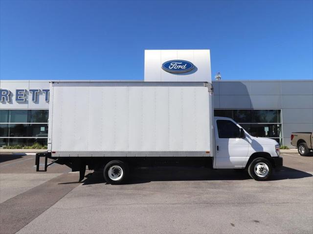 2024 Ford E-450 Cutaway Unknown