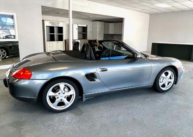 2002 Porsche Boxster 2dr Roadster Tiptronic