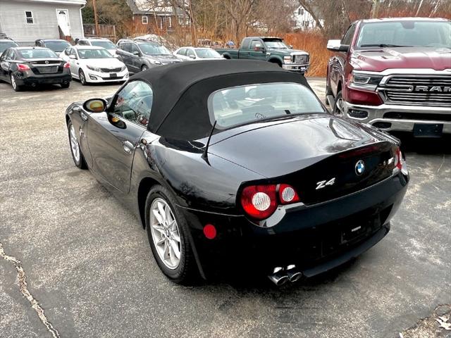 2005 BMW Z4 2.5i