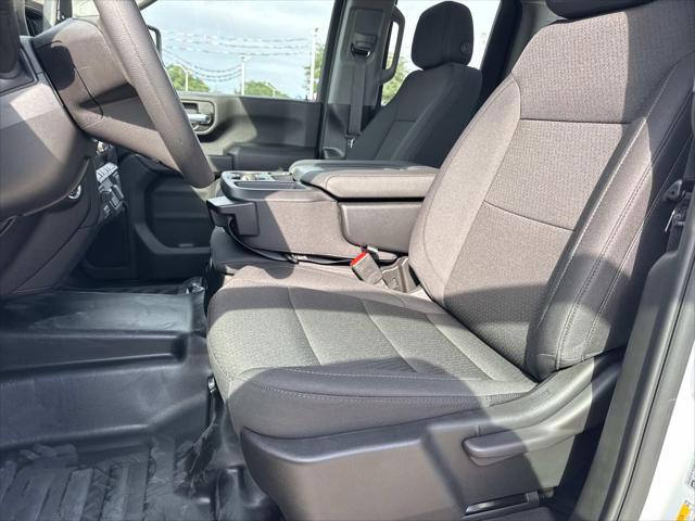 2026 GMC Sierra 2500HD Double Cab, Standard Bed, Pro, RWD