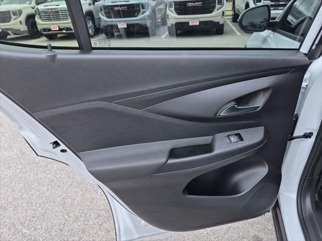 2026 Buick NV Preferred FWD