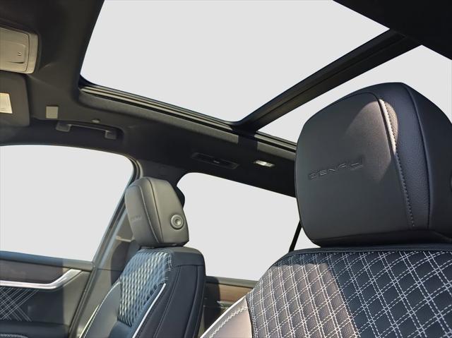 2026 GMC Acadia Denali AWD