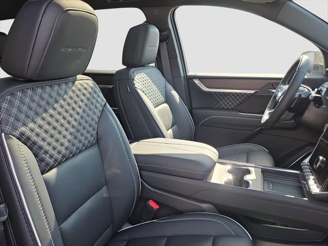 2026 GMC Acadia Denali AWD