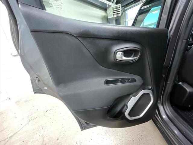 2018 Jeep Renegade Latitude FWD