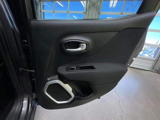 2018 Jeep Renegade Latitude FWD