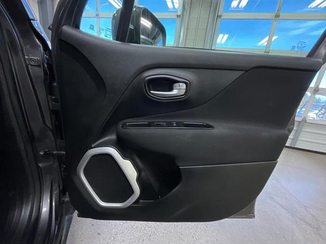 2018 Jeep Renegade Latitude FWD