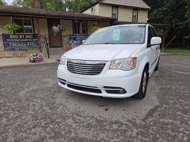 2014 Chrysler Town & Country Touring for sale in Brownstown, MI