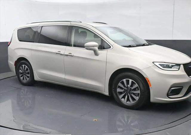 2021 Chrysler Pacifica Hybrid Touring L for sale in New Orleans, LA