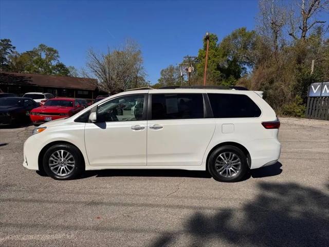 2020 Toyota Sienna XLE for sale in CONROE, TX
