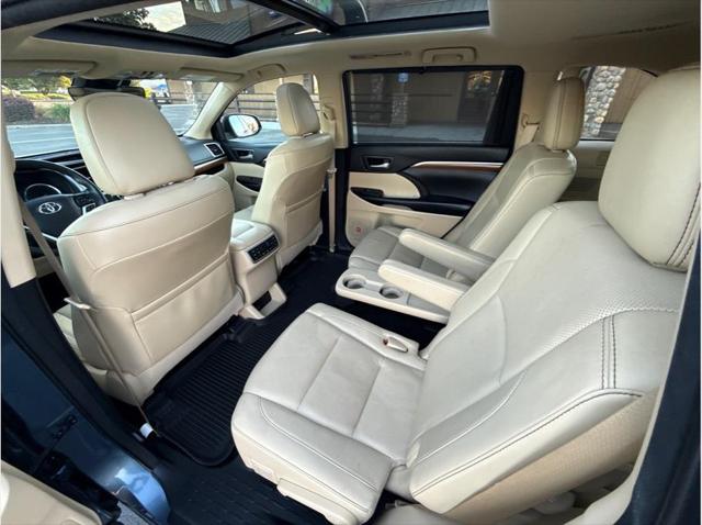 2017 Toyota Highlander Limited Platinum