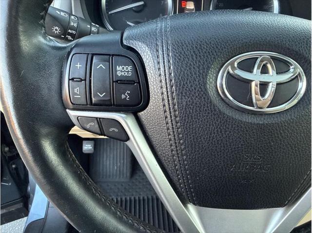 2017 Toyota Highlander Limited Platinum