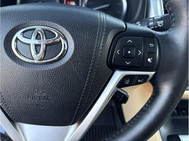 2017 Toyota Highlander Limited Platinum