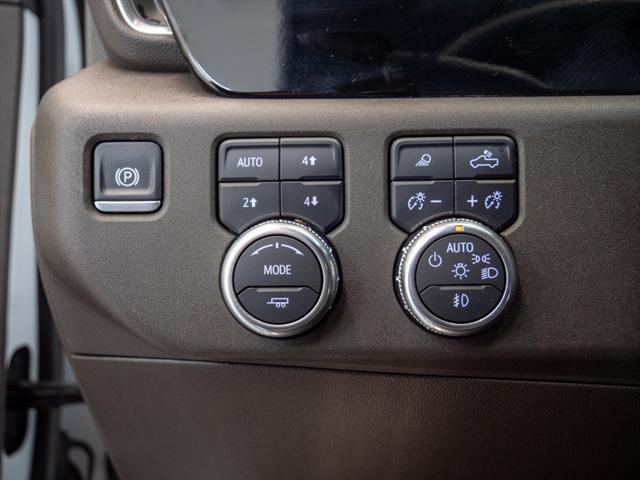 2025 GMC Sierra 3500HD Crew Cab, Long Bed, SLT DRW, 4WD