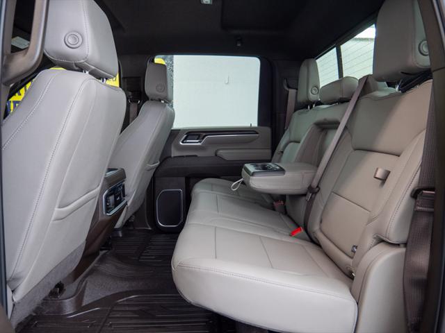 2025 GMC Sierra 3500HD Crew Cab, Long Bed, SLT DRW, 4WD
