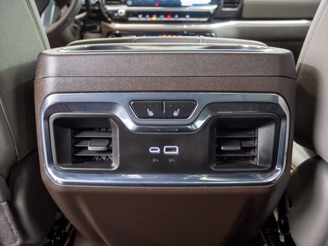 2025 GMC Sierra 3500HD Crew Cab, Long Bed, SLT DRW, 4WD