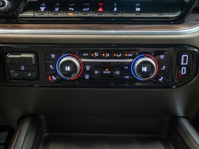 2025 GMC Sierra 3500HD Crew Cab, Long Bed, SLT DRW, 4WD