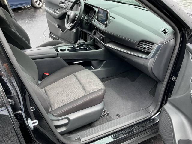 2025 Nissan Rogue SV FWD