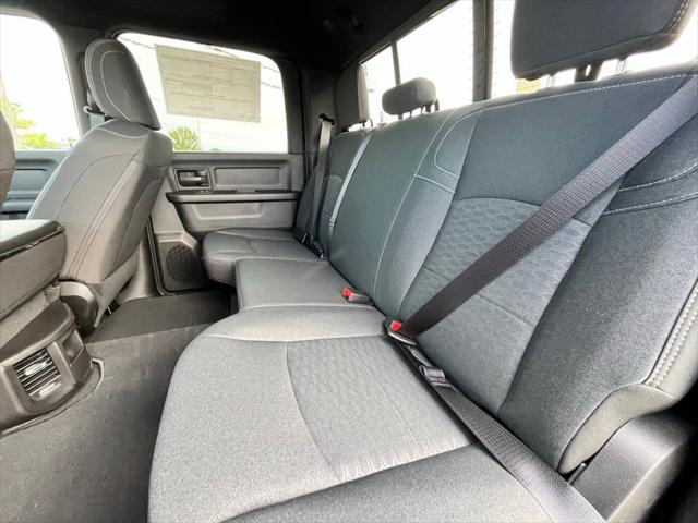 2026 Ram 2500 Black Express Crew Cab 4x4 6'4" Box