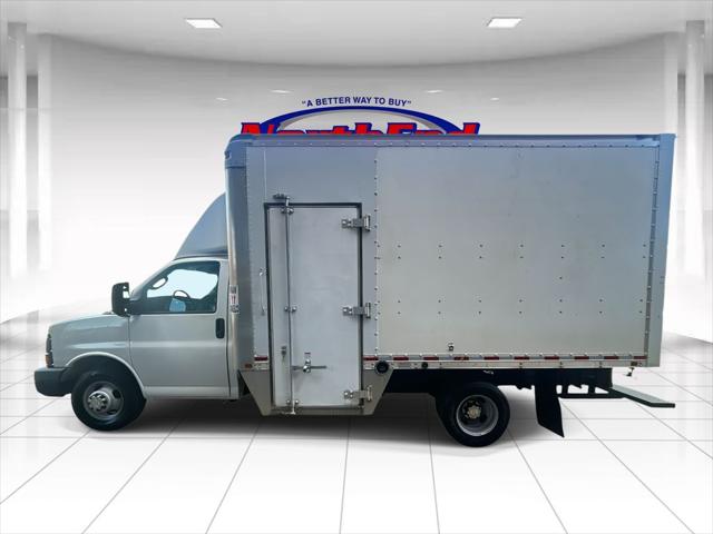 2016 Chevrolet Express Cutaway 3500