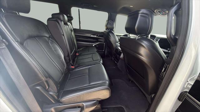 2023 Jeep Wagoneer Series III 4x4