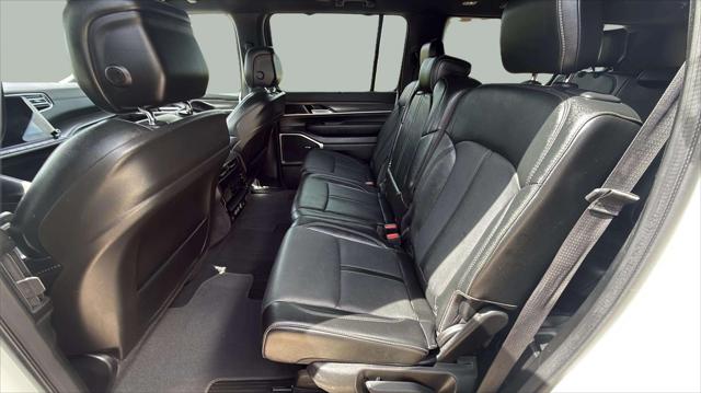 2023 Jeep Wagoneer Series III 4x4