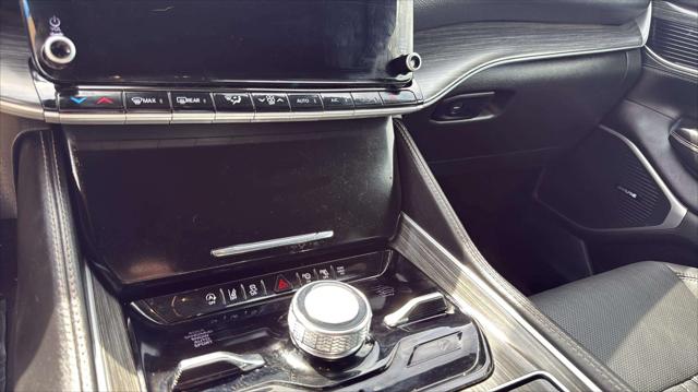 2023 Jeep Wagoneer Series III 4x4