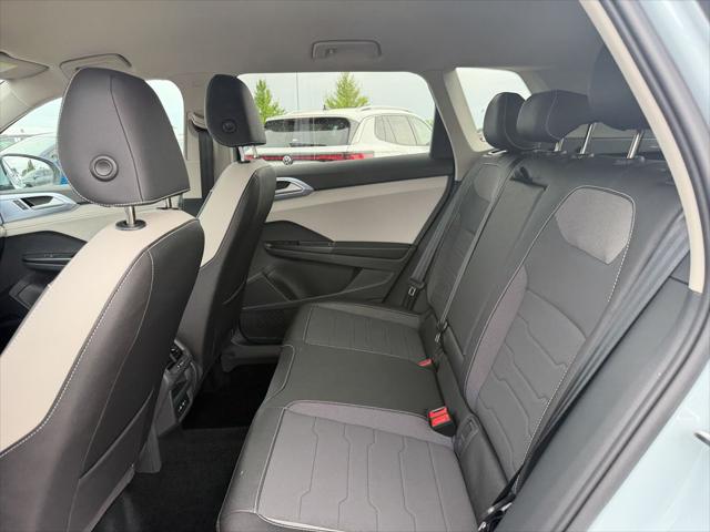 2026 Volkswagen Taos SE