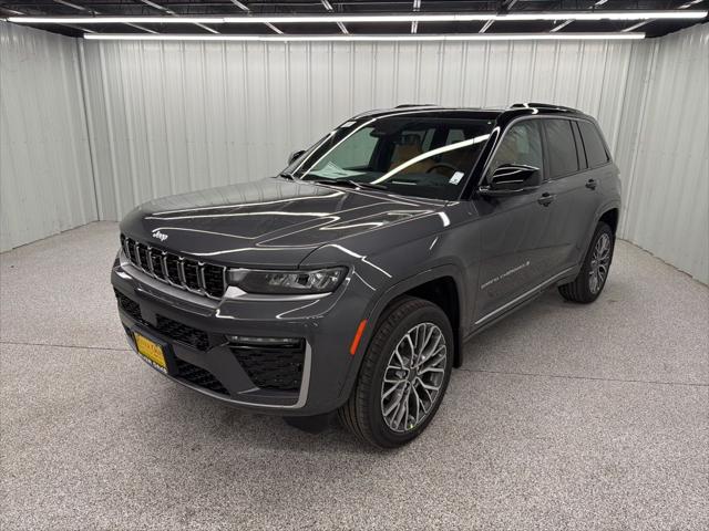 2026 Jeep Grand Cherokee GRAND CHEROKEE SUMMIT 4X4