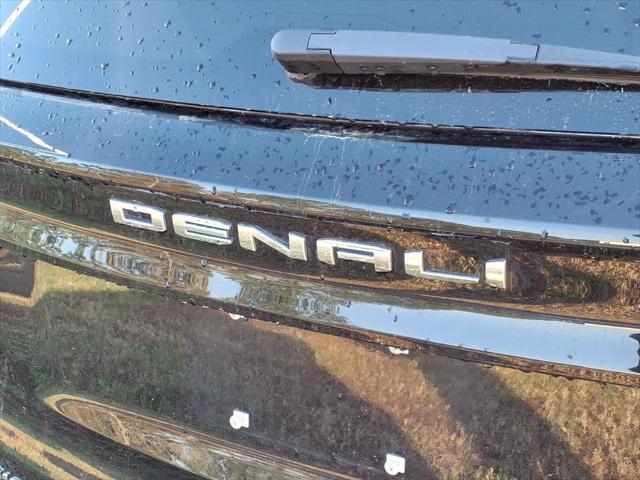 2026 GMC Acadia Denali FWD