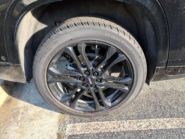 2026 GMC Acadia Denali FWD
