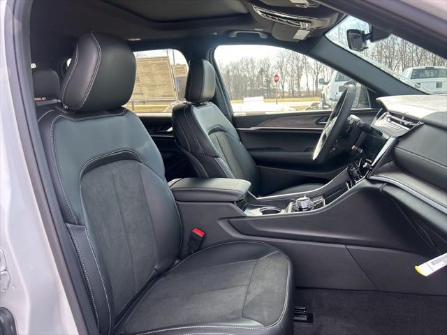2026 Jeep Grand Cherokee L Altitude 4x4