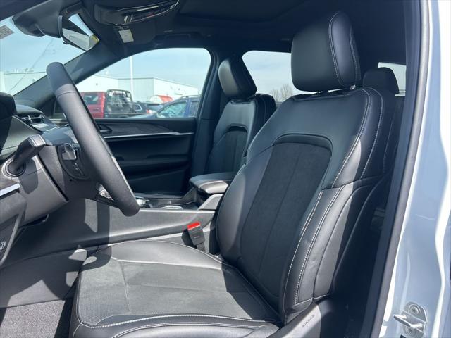 2026 Jeep Grand Cherokee L Altitude 4x4