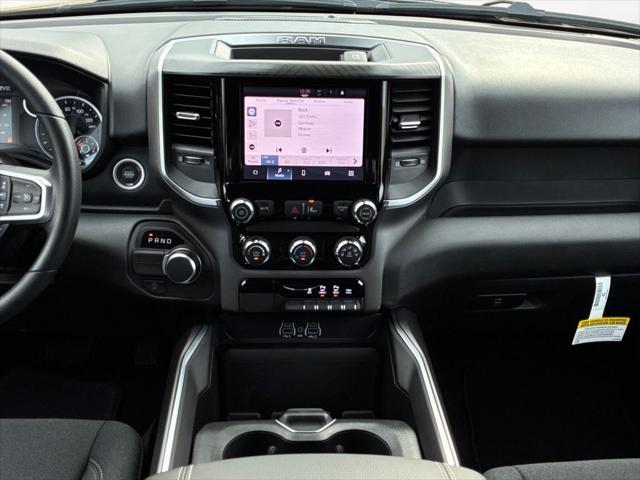 2026 RAM 1500 RAM 1500 LONE STAR CREW CAB 4X2 57 BOX