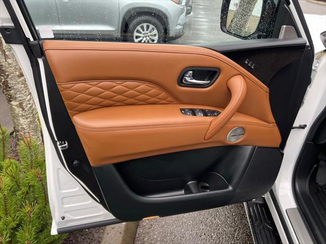 2024 INFINITI QX80 SENSORY AWD
