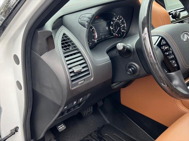2024 INFINITI QX80 SENSORY AWD