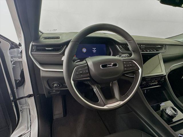 2026 Jeep Grand Cherokee L Altitude 4x4
