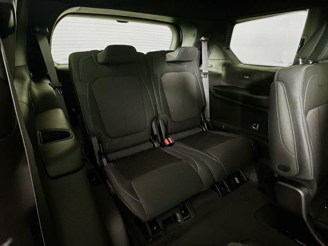 2026 Jeep Grand Cherokee L Altitude 4x4