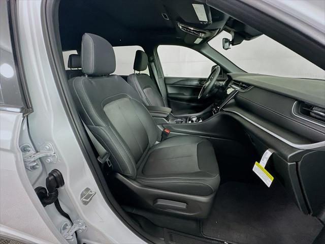 2026 Jeep Grand Cherokee L Altitude 4x4