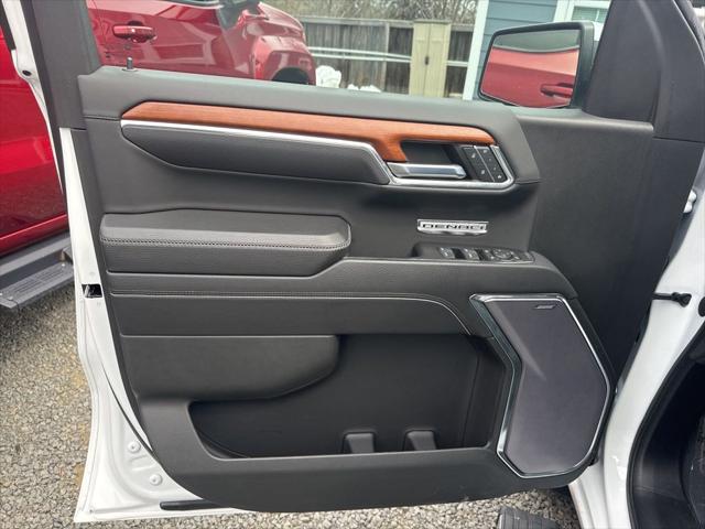2023 GMC Sierra 1500 4WD Crew Cab Short Box Denali