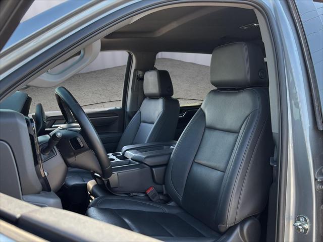 2025 GMC Sierra 1500 2WD Crew Cab Short Box SLT
