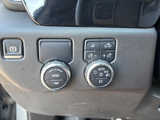 2025 GMC Sierra 1500 2WD Crew Cab Short Box SLT