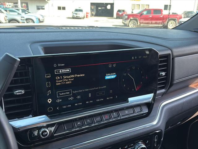 2025 GMC Sierra 1500 2WD Crew Cab Short Box SLT